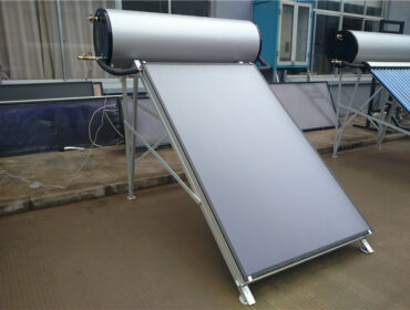 Rincian Pemanas Air Solar Panel Loop Flat